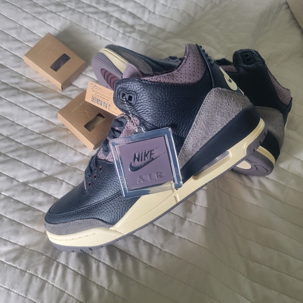 Jordan Women's Sneakers Black and Purple - Picture 8 of 8